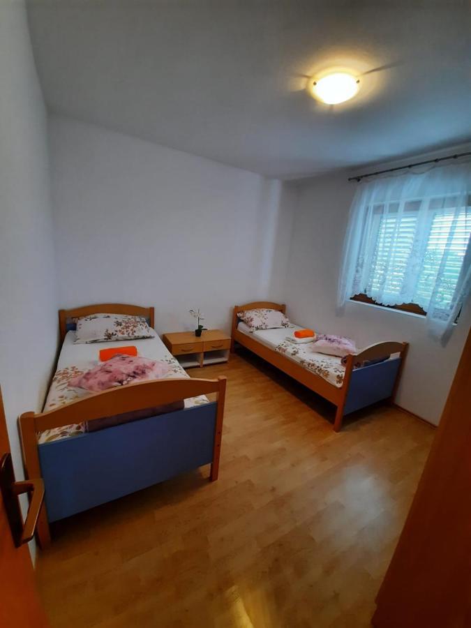 Ferienwohnung Anita Vir Exterior foto
