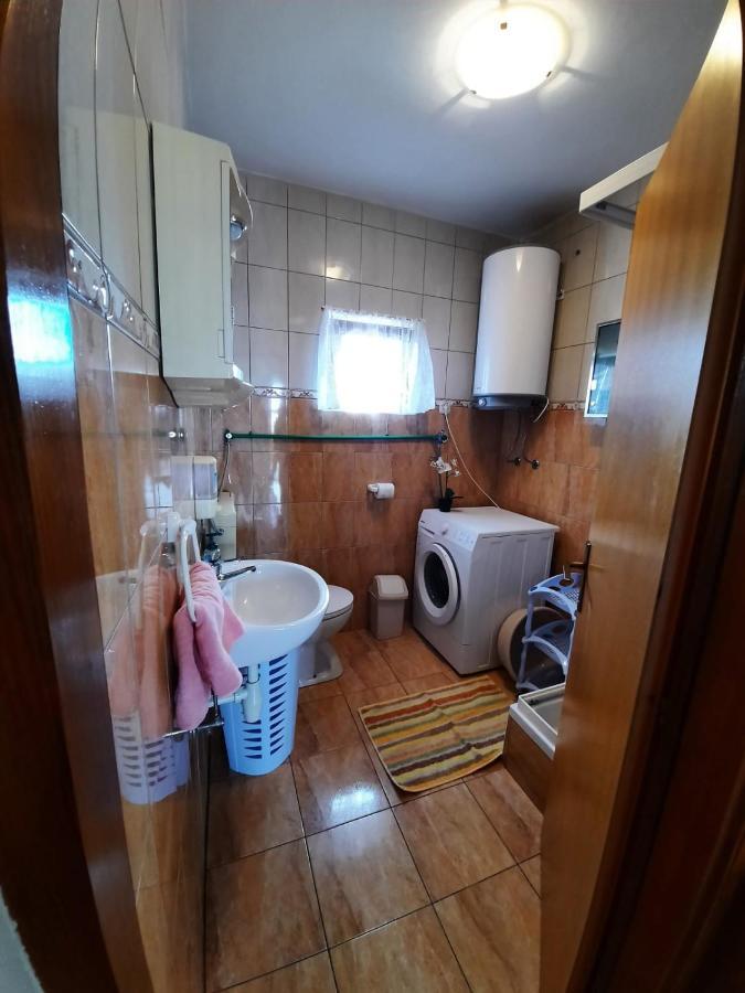 Ferienwohnung Anita Vir Exterior foto